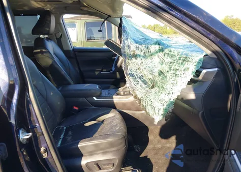 2024 Toyota Highlander Hybrid Xle z USA, uszkodzony, nr VIN 5TDKARAH8RS531648